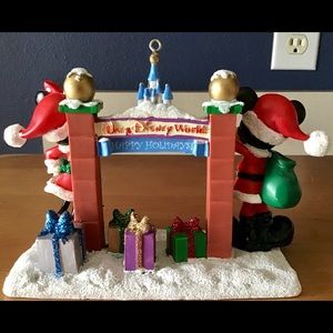 Disney Holiday - Walt Disney World Ornament Disney Holiday - Walt Disney World Ornament
